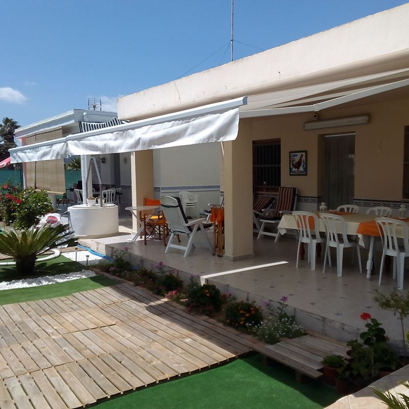 Sisäänvedettävät ulkomarkiisit