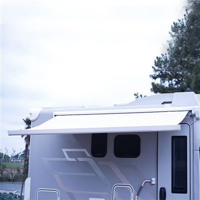 Sivulle asennettava matkailuauton markiisisarja
